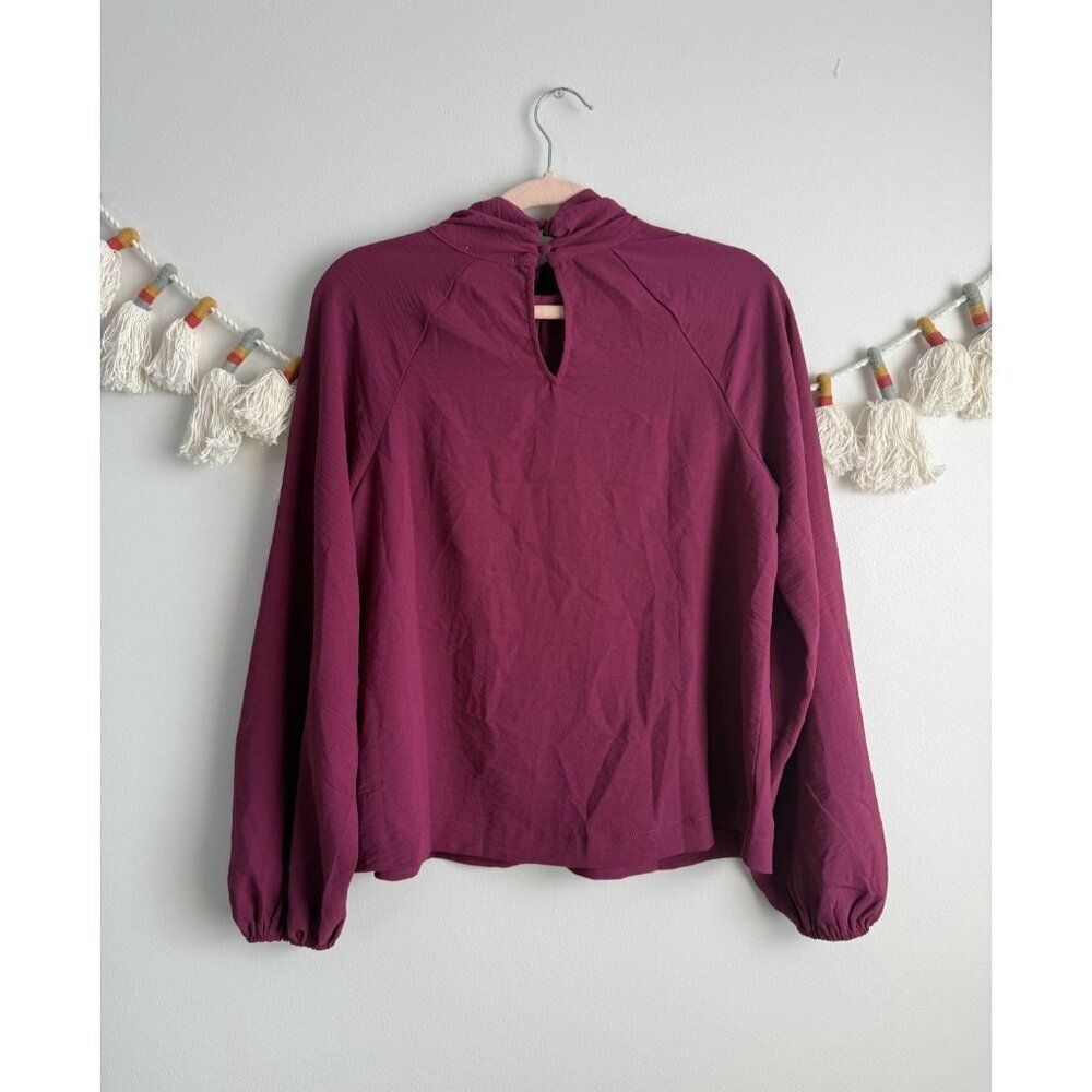 Evereve Mock Neck Blouson Long Sleeve Satin Top Boysenberry Careerwear Office S - Picture 2 of 11